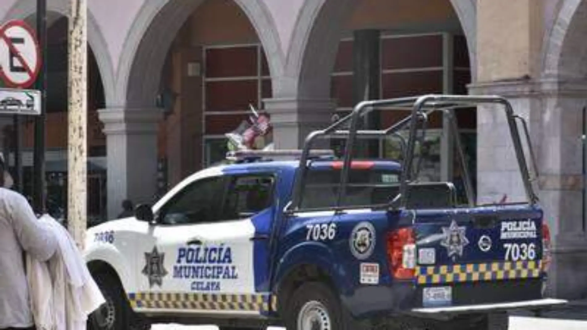 POLICÍAS - cortesía El Sol del Bajío (1) 